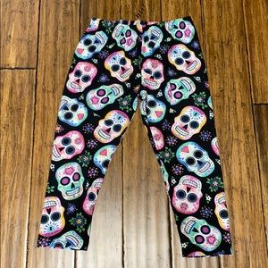 Women’s Sugar Skull Capri Leggings size Large